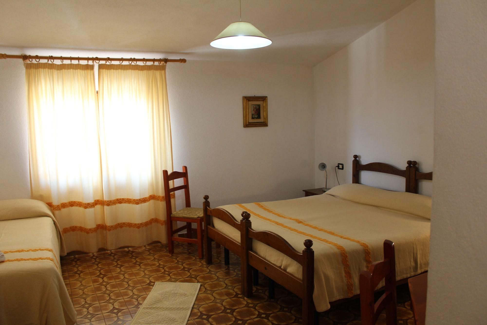 Hotel Piccada Палау Экстерьер фото